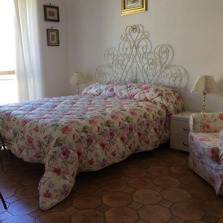 Residenza Guarna Apartment ซาแลร์โน ภายนอก รูปภาพ