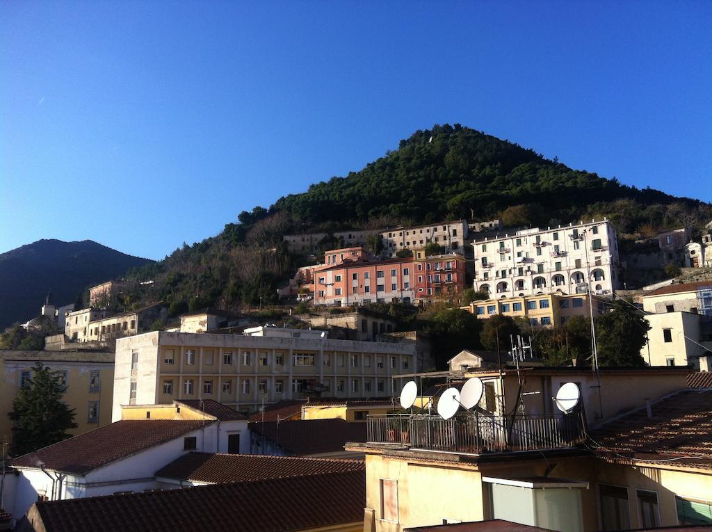 Residenza Guarna Apartment ซาแลร์โน ภายนอก รูปภาพ