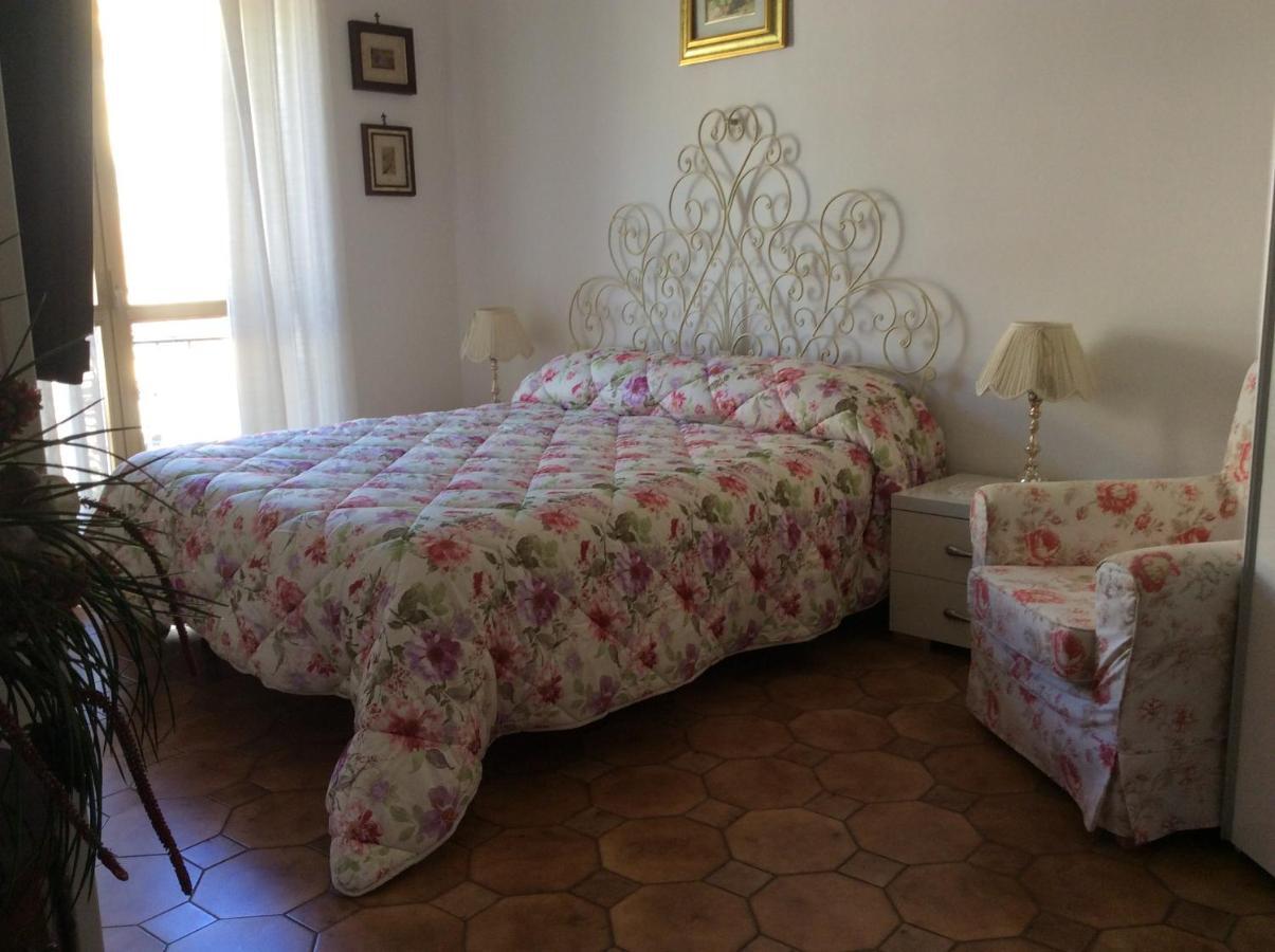 Residenza Guarna Apartment ซาแลร์โน ภายนอก รูปภาพ
